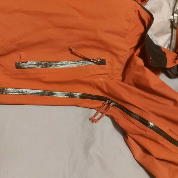 MEC Gore-tex jacket - Picture 6 of 6